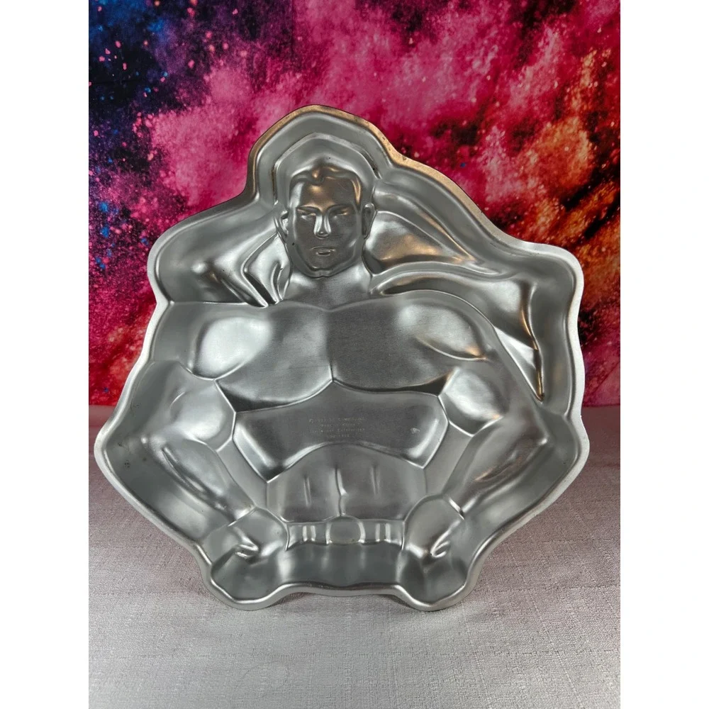 Vintage 1977 Wilton Superman Cake Pan DC Comics Aluminum Bakeware 502-1212